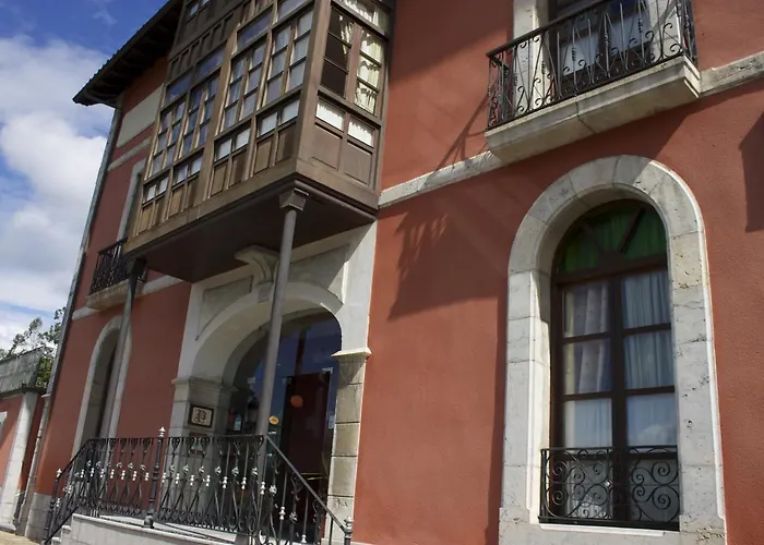 La Casona De Molleda